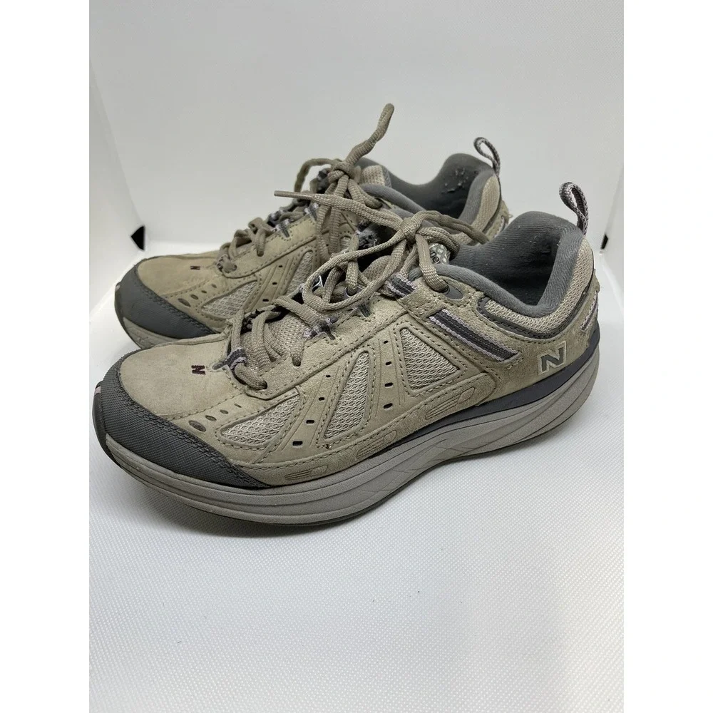 NEW BALANCE 1645 Rock and Tone Walking Shoes Beige/Gray Womens Size 7.5